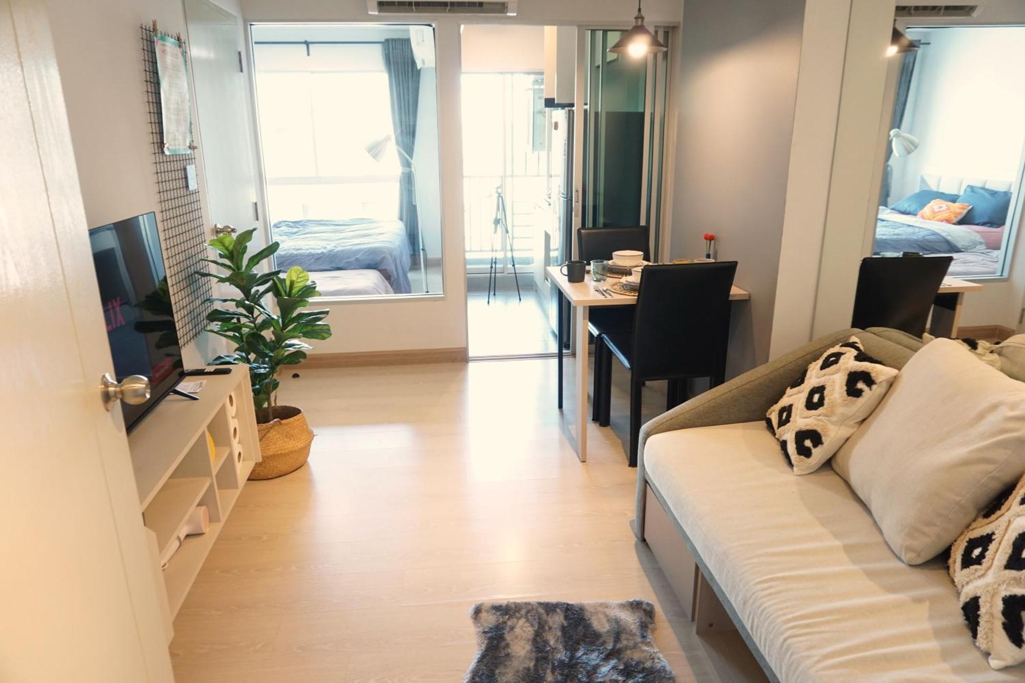 The Kith Plus Sukhumvit 113 By Blk Bangkok Habitación foto